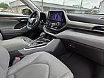 Used 2023 TOYOTA HIGHLANDER LIMITED FWD in STUART, FLORIDA (Photo 13)