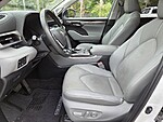 Used 2023 TOYOTA HIGHLANDER LIMITED FWD in STUART, FLORIDA (Photo 27)