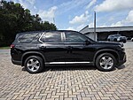 Used 2025 Honda Pilot EX-L AWD in STUART, FLORIDA (Photo 12)
