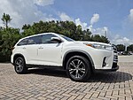 Used 2019 TOYOTA HIGHLANDER LE PLUS V6 FWD in STUART, FLORIDA (Photo 1)