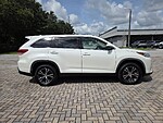 Used 2019 TOYOTA HIGHLANDER LE PLUS V6 FWD in STUART, FLORIDA (Photo 12)
