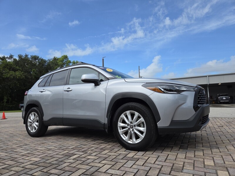 Used 2024 TOYOTA COROLLA CROSS LE 2WD in STUART, FLORIDA