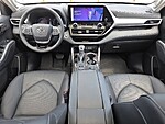 Used 2026 TOYOTA HIGHLANDER PLATINUM AWD in STUART, FLORIDA (Photo 5)