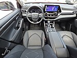 Used 2026 TOYOTA HIGHLANDER PLATINUM AWD in STUART, FLORIDA (Photo 6)