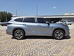 Used 2024 TOYOTA HIGHLANDER XLE FWD in STUART, FLORIDA (Photo 12)