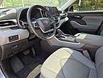 Used 2024 TOYOTA HIGHLANDER XLE FWD in STUART, FLORIDA (Photo 28)