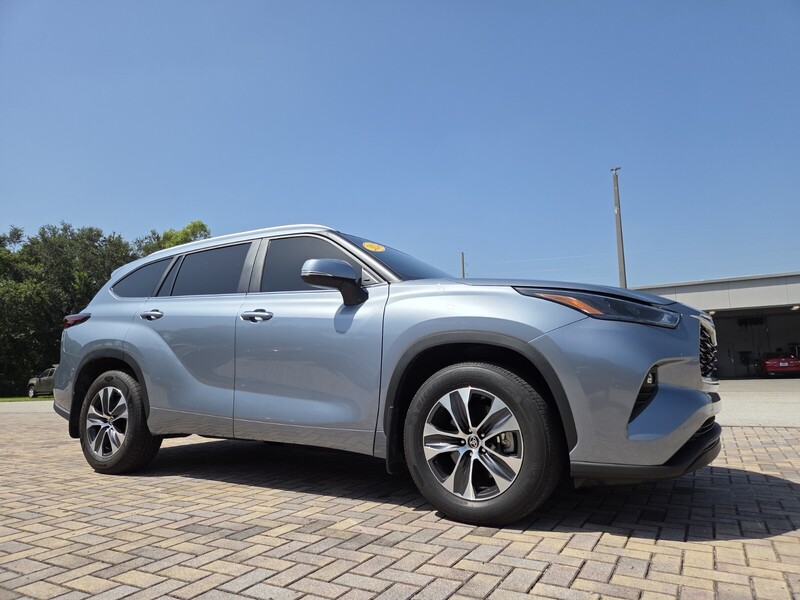 Used 2024 TOYOTA HIGHLANDER XLE FWD in STUART, FLORIDA