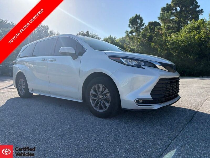Used 2023 TOYOTA SIENNA XLE in STUART, FLORIDA