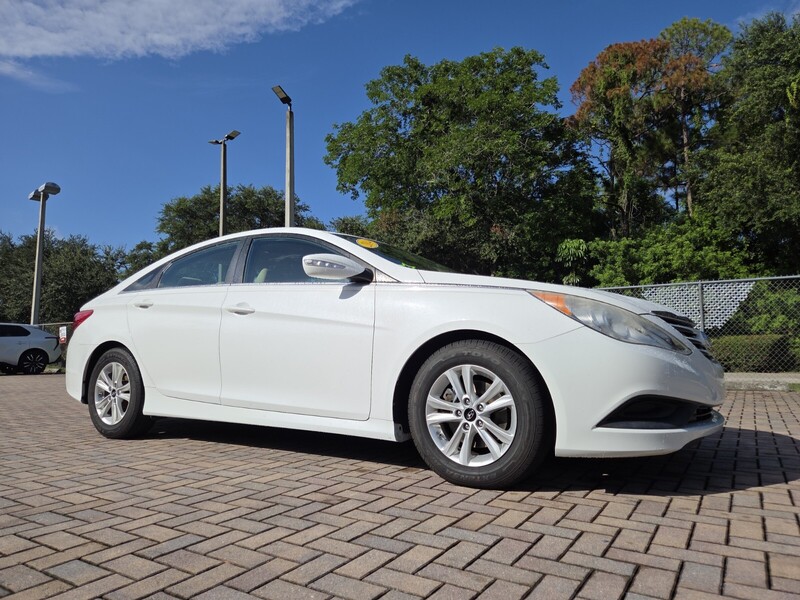 Used 2014 HYUNDAI SONATA 4DR SDN 2.4L AUTO GLS in STUART, FLORIDA