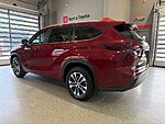 Used 2026 TOYOTA HIGHLANDER HYBRID XLE in STUART, FLORIDA (Photo 4)