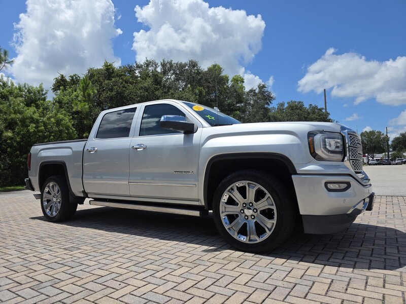 Used 2018 GMC SIERRA 1500 4WD CREW CAB 143.5