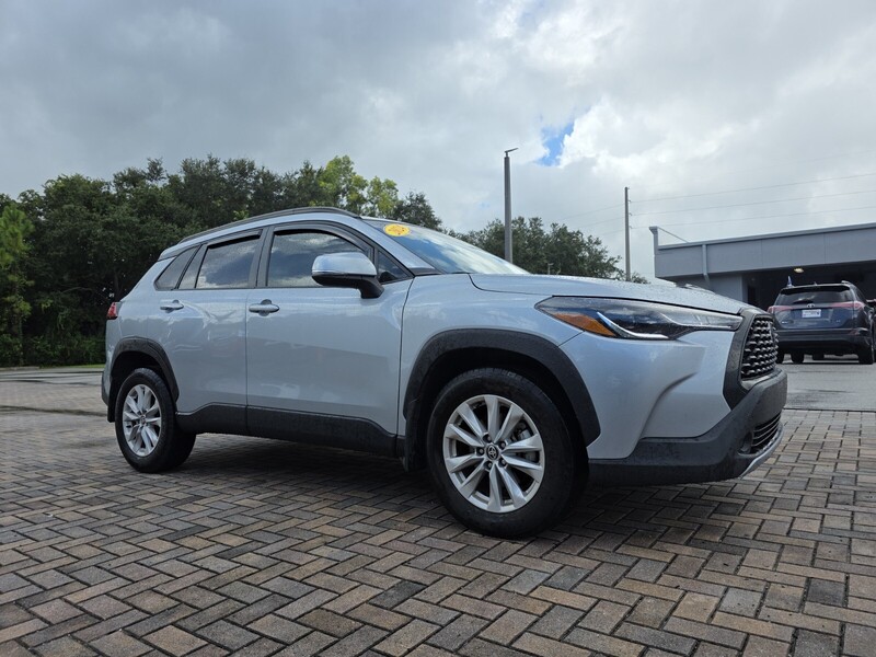 Used 2024 TOYOTA COROLLA CROSS LE 2WD in STUART, FLORIDA