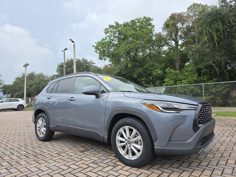 Used 2022 TOYOTA COROLLA CROSS LE 2WD in STUART, FLORIDA