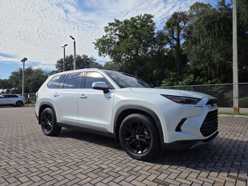 Used 2025 TOYOTA GRAND HIGHLANDER HYBRID LIMITED AWD in STUART, FLORIDA