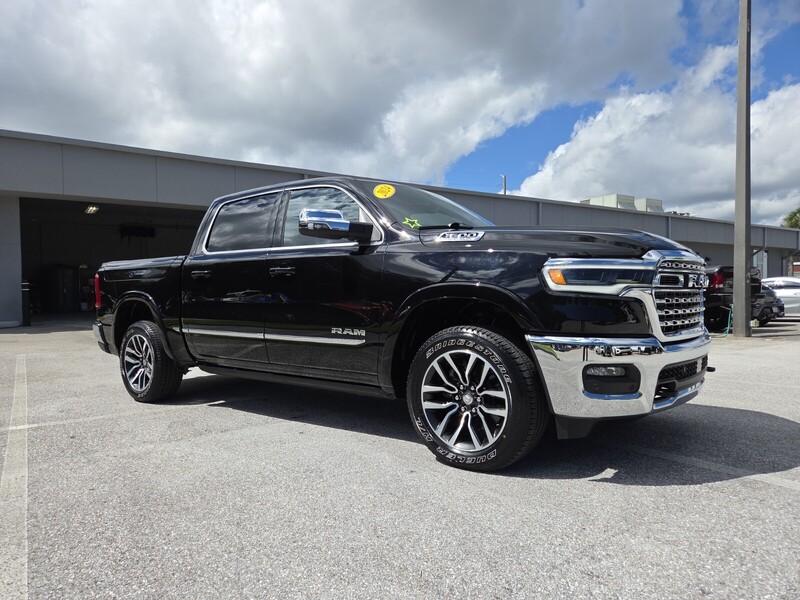 Used 2025 RAM 1500 LIMITED 4X4 CREW CAB 5'7
