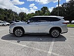 Used 2022 TOYOTA HIGHLANDER PLATINUM FWD in STUART, FLORIDA (Photo 8)