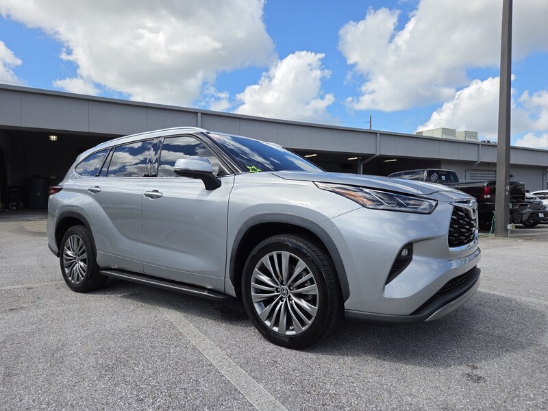 Used 2022 TOYOTA HIGHLANDER PLATINUM FWD in STUART, FLORIDA