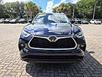 Used 2026 TOYOTA HIGHLANDER XLE AWD in STUART, FLORIDA (Photo 2)