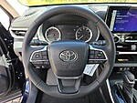 Used 2026 TOYOTA HIGHLANDER XLE AWD in STUART, FLORIDA (Photo 30)