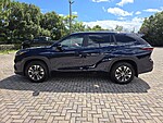 Used 2026 TOYOTA HIGHLANDER XLE AWD in STUART, FLORIDA (Photo 8)