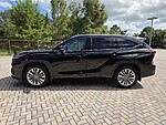 Used 2026 TOYOTA HIGHLANDER PLATINUM AWD in STUART, FLORIDA (Photo 8)