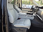 Used 2025 FORD EXPEDITION PLATINUM in DUBLIN, GEORGIA (Photo 16)