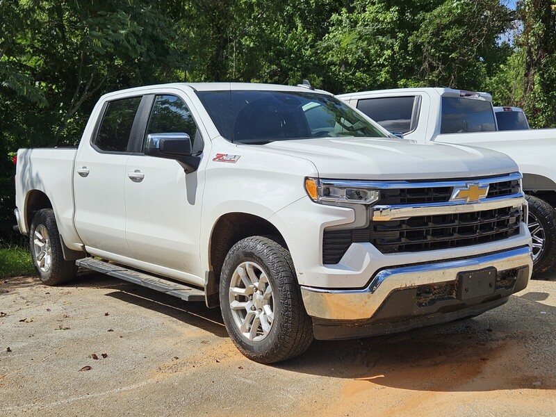 Used 2024 CHEVROLET SILVERADO 1500 4WD CREW CAB 147