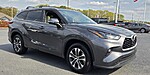Used 2022 TOYOTA HIGHLANDER XLE FWD in WARNER ROBINS, GEORGIA