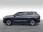 Used 2025 MITSUBISHI OUTLANDER SE in MARTINSVILLE, VIRGINIA (Photo 4)
