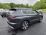 Used 2025 MITSUBISHI OUTLANDER SE in MARTINSVILLE, VIRGINIA (Photo 7)