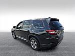 Used 2025 Honda Pilot EX-L in MARTINSVILLE, VIRGINIA (Photo 5)