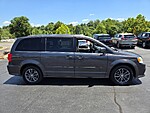 Used 2017 DODGE GRAND CARAVAN SXT in MARTINSVILLE, VIRGINIA (Photo 8)