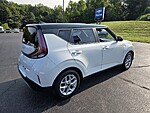 Used 2023 KIA SOUL S in MARTINSVILLE, VIRGINIA (Photo 7)