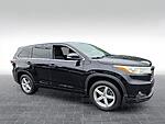 Used 2015 TOYOTA HIGHLANDER LE PLUS in MARTINSVILLE, VIRGINIA (Photo 1)