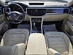 Used 2018 Volkswagen Atlas 3.6L V6 SEL PREMIUM in MARTINSVILLE, VIRGINIA (Photo 13)