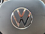 Used 2025 Volkswagen Atlas 2.0T SE W/TECHNOLOGY in MARTINSVILLE, VIRGINIA (Photo 27)