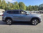 Used 2025 Volkswagen Atlas 2.0T SE W/TECHNOLOGY in MARTINSVILLE, VIRGINIA (Photo 8)