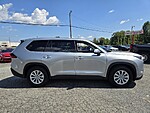 Used 2025 TOYOTA GRAND HIGHLANDER XLE in MARTINSVILLE, VIRGINIA (Photo 8)