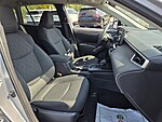 Used 2026 TOYOTA COROLLA CROSS LE in MARTINSVILLE, VIRGINIA (Photo 17)