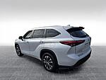 Used 2023 TOYOTA HIGHLANDER XLE in MARTINSVILLE, VIRGINIA (Photo 5)