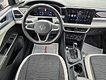 Used 2025 Volkswagen Taos SE in MARTINSVILLE, VIRGINIA (Photo 11)