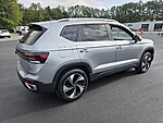 Used 2025 Volkswagen Taos SE in MARTINSVILLE, VIRGINIA (Photo 7)
