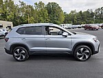 Used 2025 Volkswagen Taos SE in MARTINSVILLE, VIRGINIA (Photo 8)