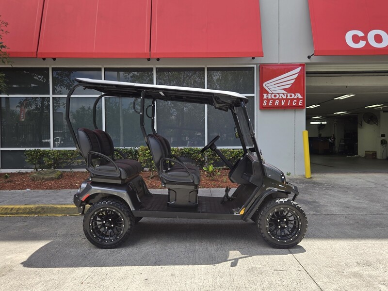 Used 2024 EZGO Others Liberty LSV in DAVIE, FLORIDA