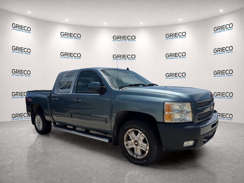 Used 2011 CHEVROLET SILVERADO 1500 4WD CREW CAB 143.5