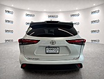 Used 2022 TOYOTA HIGHLANDER L FWD in DELRAY BEACH, FLORIDA (Photo 6)