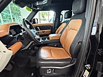 Used 2024 LAND ROVER DEFENDER 130 P400 X-DYNAMIC SE in DELRAY BEACH, FLORIDA (Photo 8)