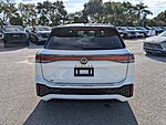 New 2026 Volkswagen Tiguan 2.0T SE R-LINE BLACK FWD in PALM BEACH GARDENS, FLORIDA (Photo 11)
