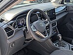 New 2026 Volkswagen Taos SE BLACK FWD in PALM BEACH GARDENS, FLORIDA (Photo 7)