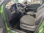 New 2026 Volkswagen Taos SE BLACK FWD in PALM BEACH GARDENS, FLORIDA (Photo 11)